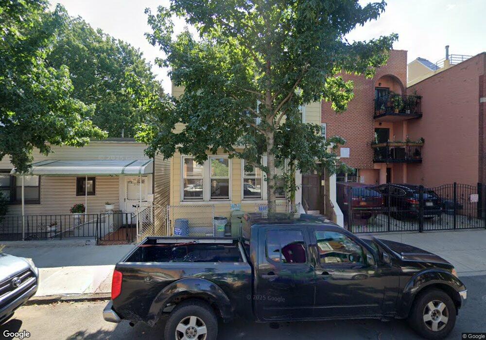 3145 42nd St, Astoria, NY 11103 - photo 1