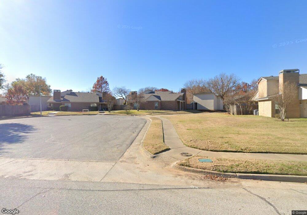 2722 Meadow Park Dr, Bedford, TX 76021 - photo 1