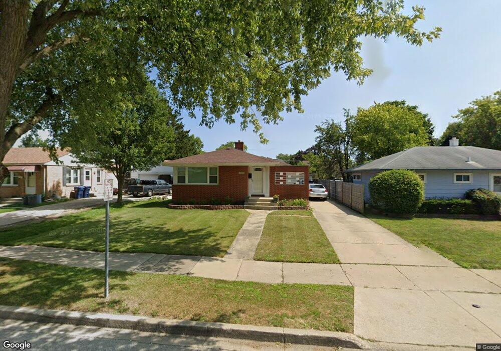 623 N Berwick Blvd, Waukegan, IL 60085 - photo 1