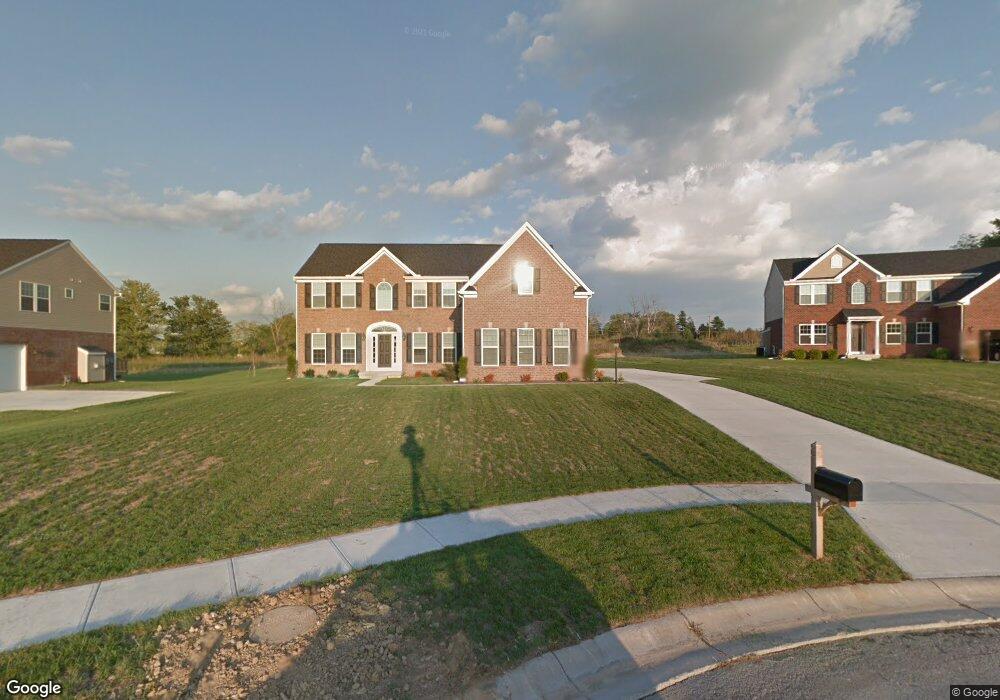 4984 Lakota Woods Dr, Liberty Township, OH 45044 - photo 1