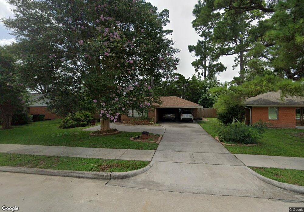 8327 Waterbury Dr, Houston, TX 77055 - photo 1