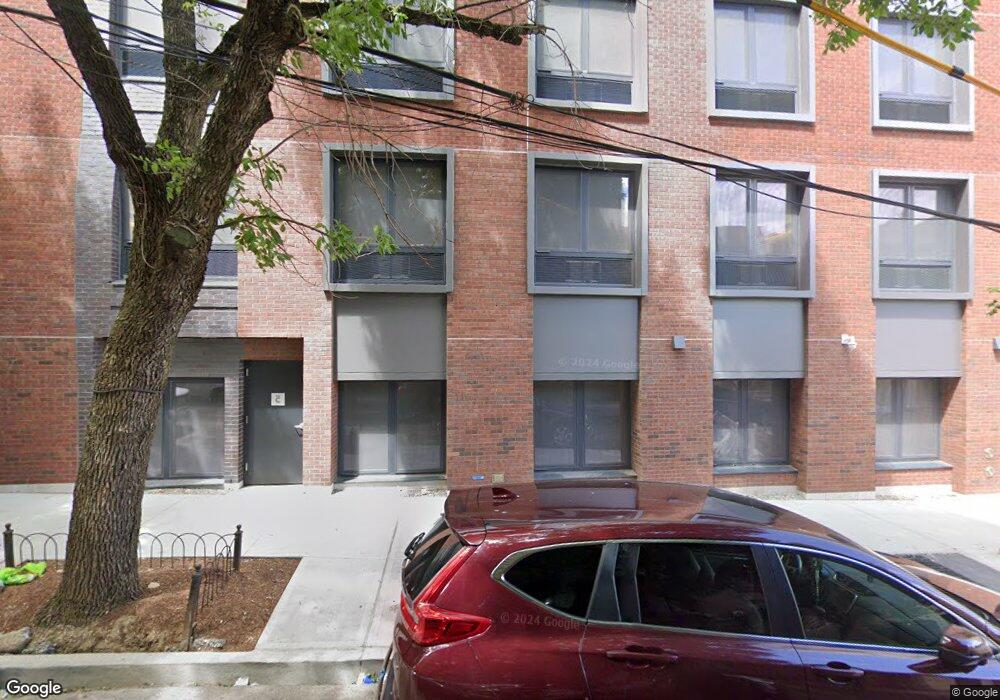 261 E 202nd St, Bronx, NY 10458 - photo 1