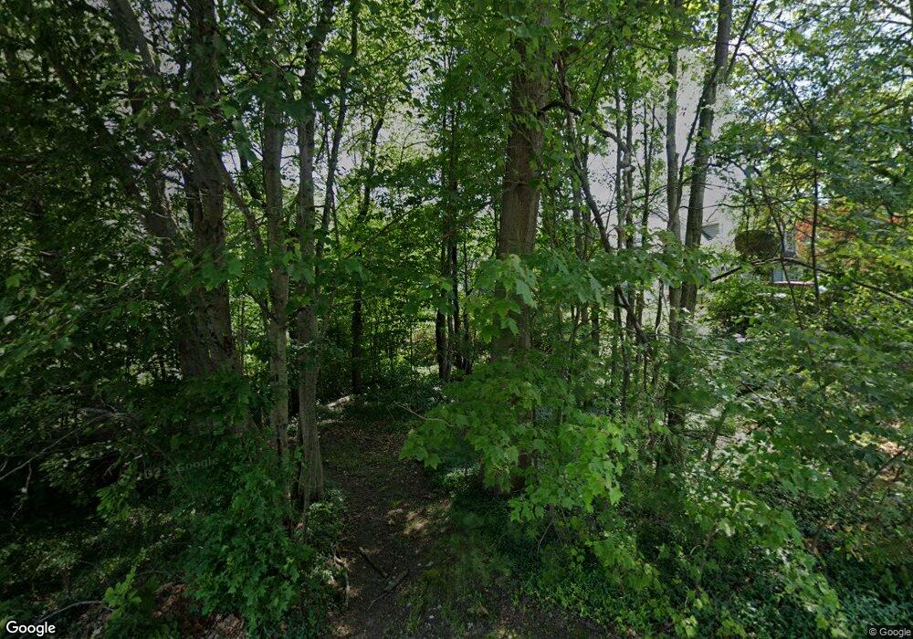 668 Country Club Rd, Greenfield, MA 01301 - photo 1