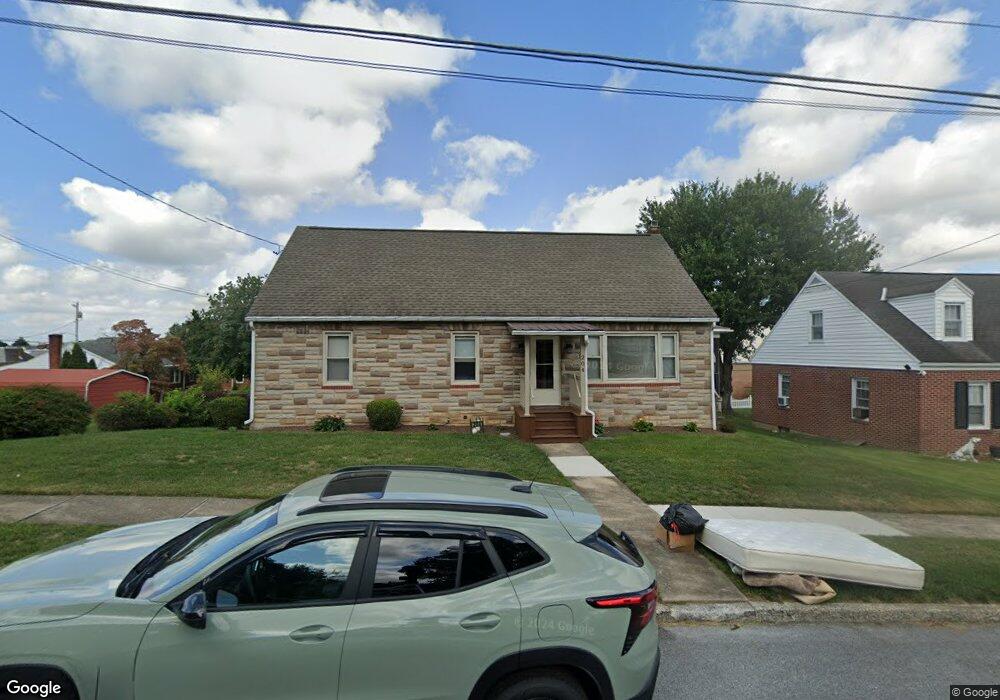 204 Harrison Ave, Waynesboro, PA 17268 - photo 1