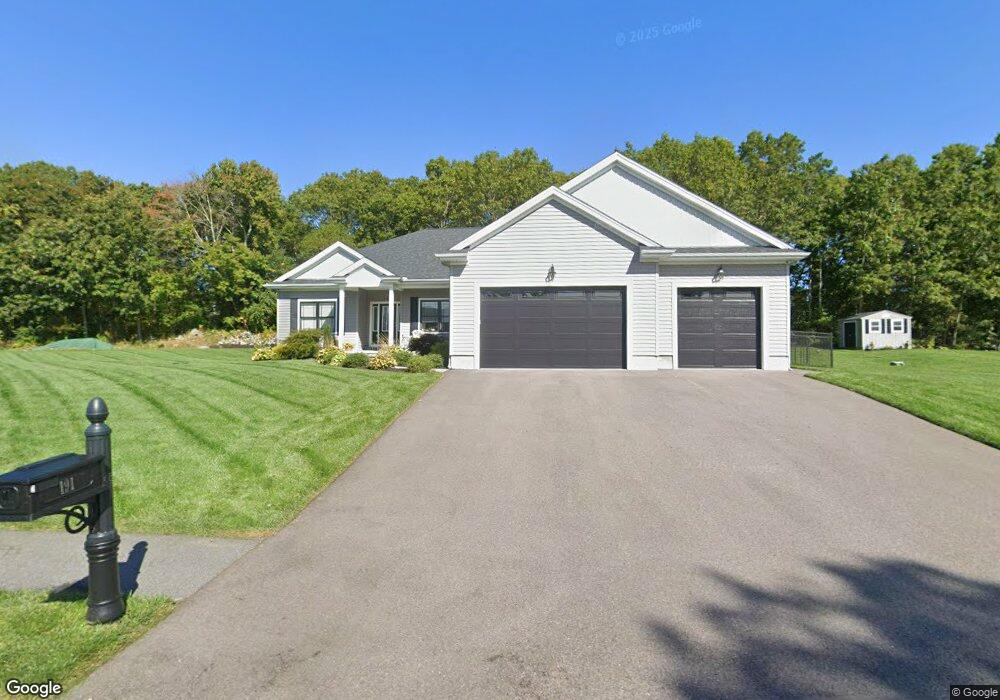 191 Keith's Cir, Swansea, MA 02777 - photo 1