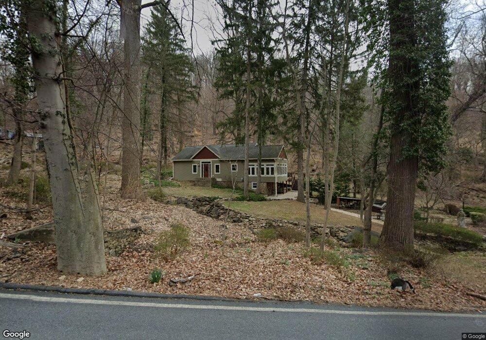 102 Spook Ln, Reading, PA 19606 - photo 1