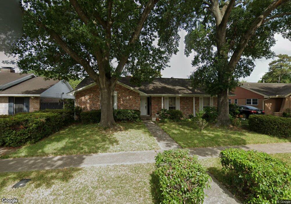 5407 Golf Dr, Houston, TX 77091 - photo 1