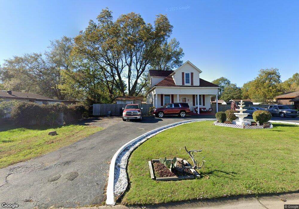 1205 N Maple St, Stuttgart, AR 72160 - photo 1