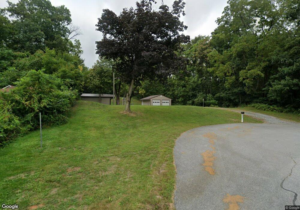 15277 Skyline Dr, Greencastle, PA 17225 - photo 1