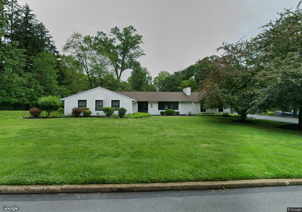 823 Pine Tree Rd, Lafayette Hill, PA 19444 - photo 1