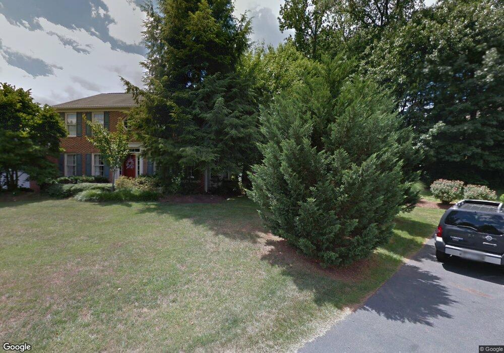 20586 Shadow Woods Ct, Sterling, VA 20165 - photo 1