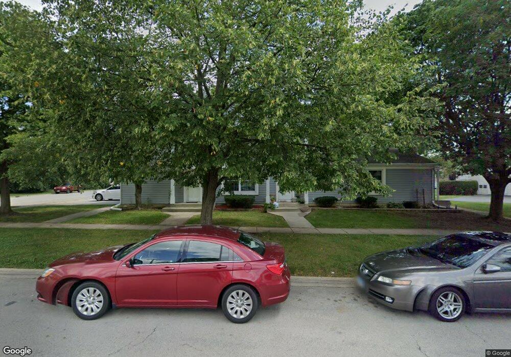 1295 Pearl Ave unit C, Glendale Heights, IL 60139 - photo 1