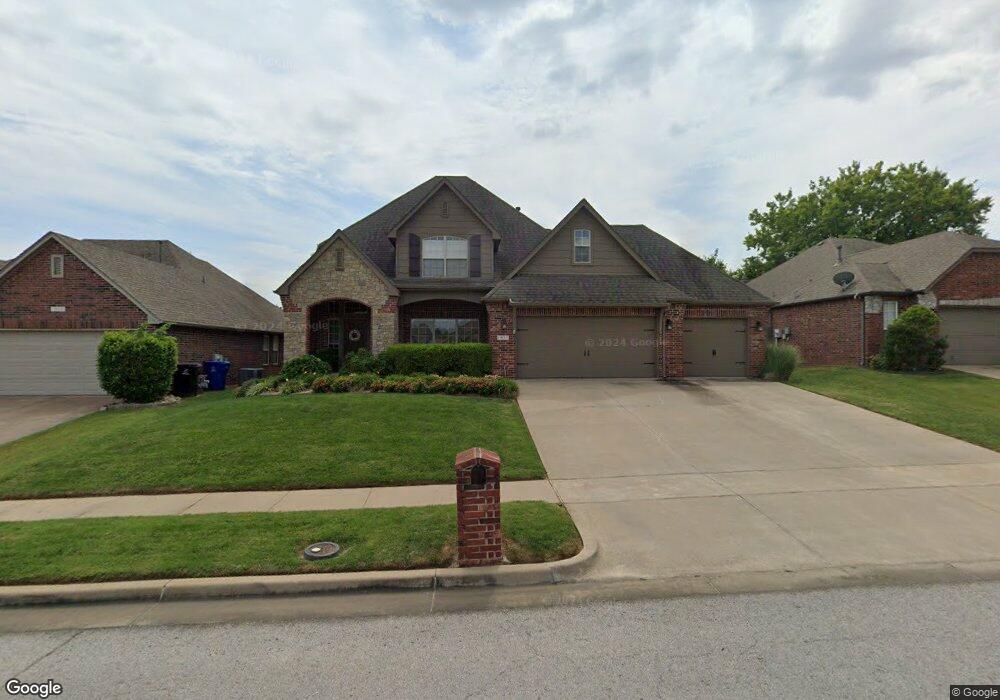 1811 E Montgomery Place, Broken Arrow, OK 74012 - photo 1
