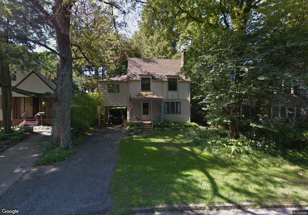 229 W Dunedin Rd, Columbus, OH 43214 - photo 1