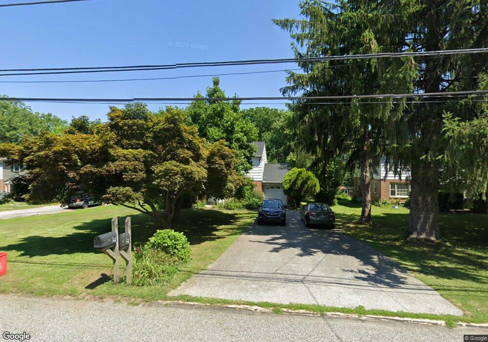 9 Deer Run Ln, Malvern, PA 19355 - photo 1