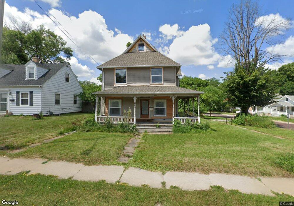 1402 1st Ave NW unit NW, Cedar Rapids, IA 52405 - photo 1