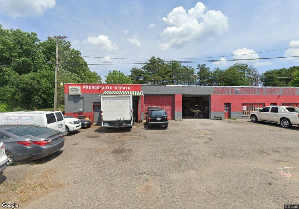 1403 Shelton Ave, Statesville, NC 28677 - photo 1