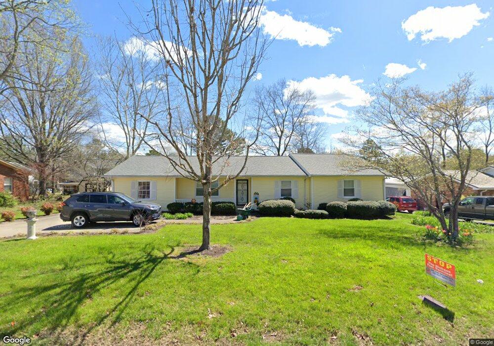 201 Oak Dr, Dickson, TN 37055 - photo 1