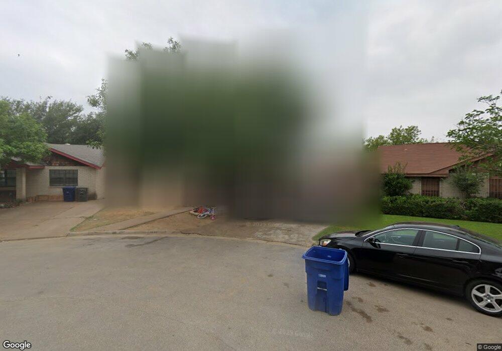 1439 Jasmine Ct, Laredo, TX 78041 - photo 1