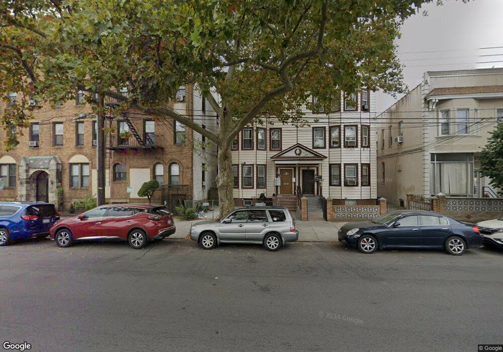 87-46 111th St, Richmond Hill, NY 11418 - photo 1