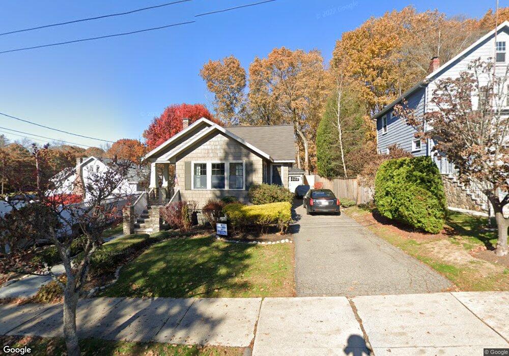 4 Wescott Rd, Stoneham, MA 02180 - photo 1