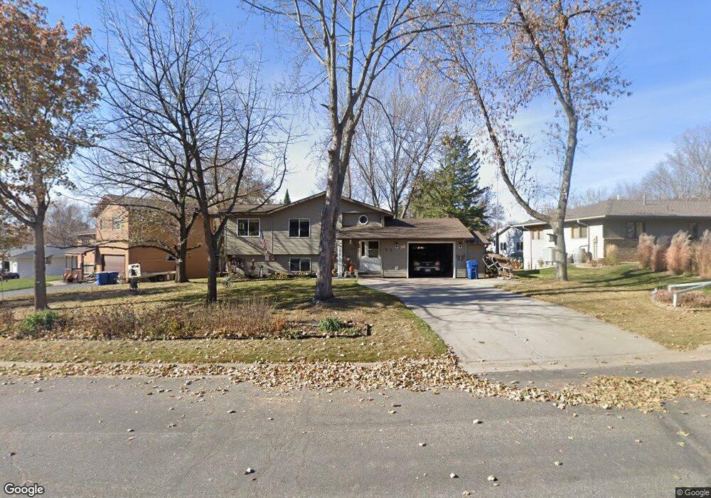 1058 Benedict Dr, Sauk Rapids, MN 56379 - photo 1