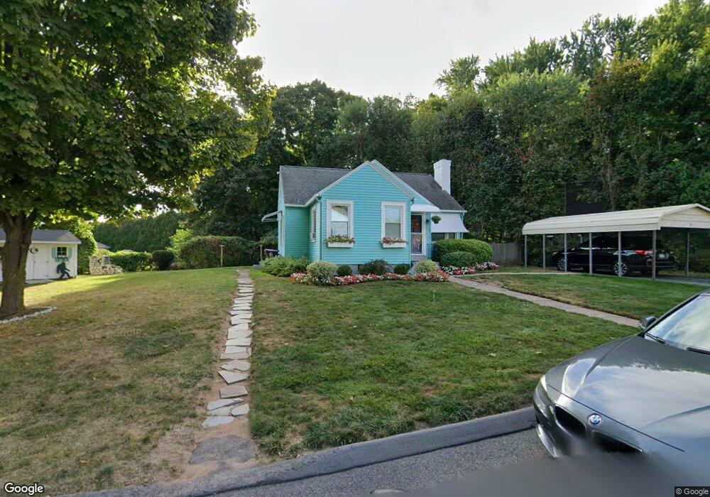 2 Crestwood St, Holyoke, MA 01040 - photo 1