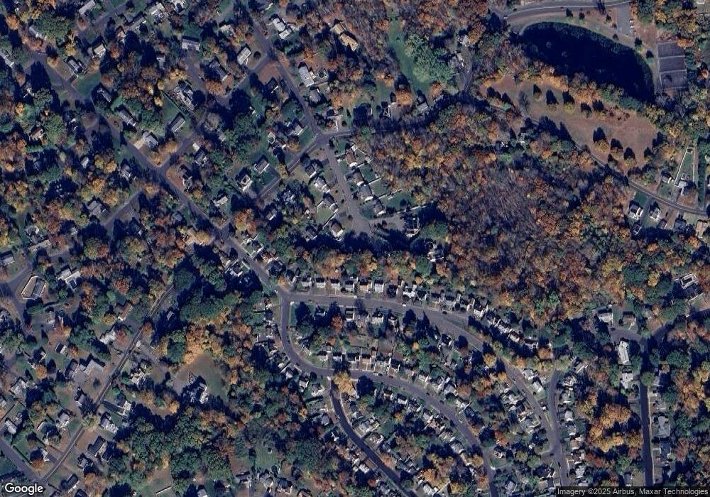 29 Fairfield Ct, Naugatuck, CT 06770 - photo 1