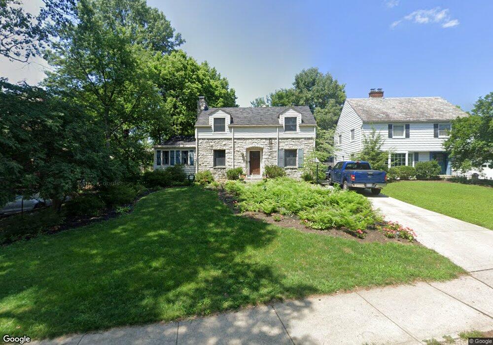 54 E Torrence Rd, Columbus, OH 43214 - photo 1