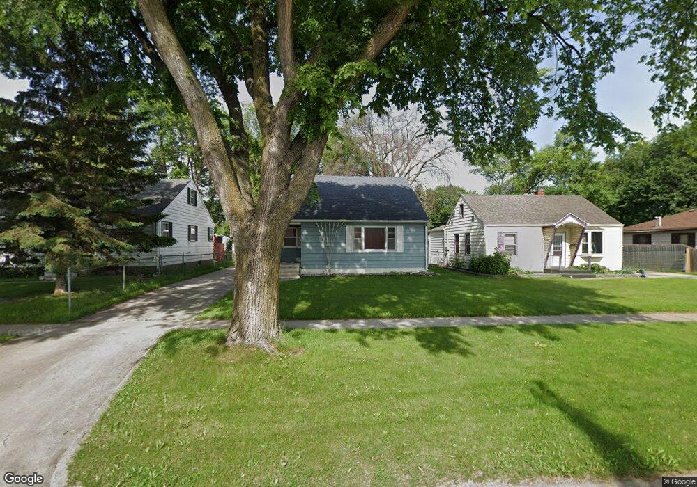 1433 13 1 2 St S, Fargo, ND 58103 - photo 1