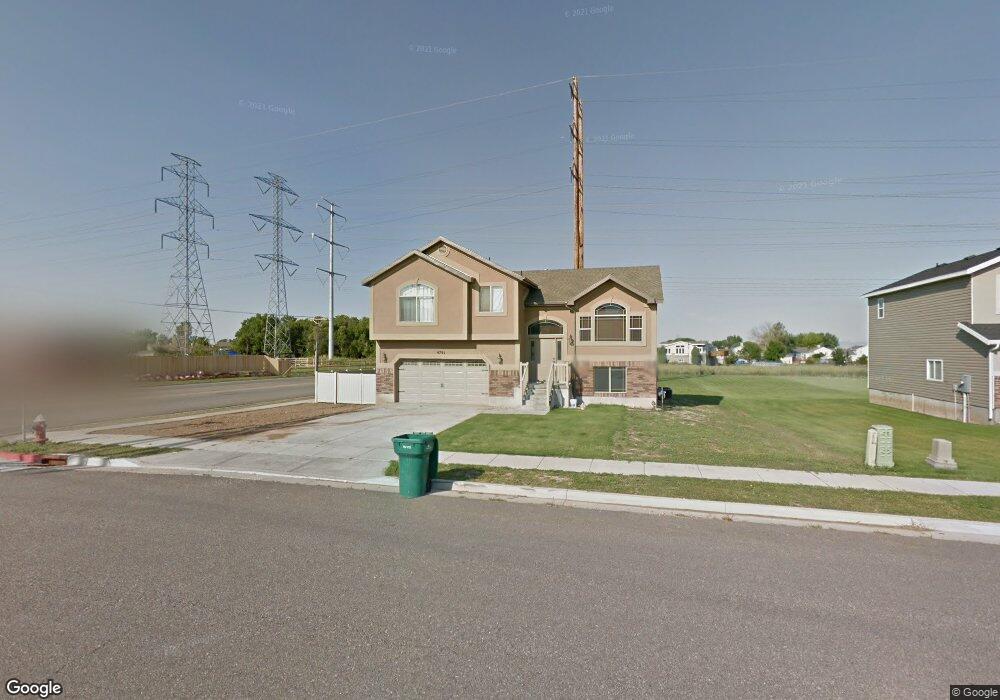 4791 S 3200 W unit 11, Roy, UT 84067 - photo 1