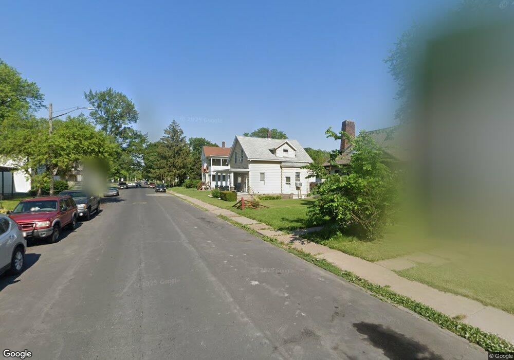 1330 W 14th St, Davenport, IA 52804 - photo 1