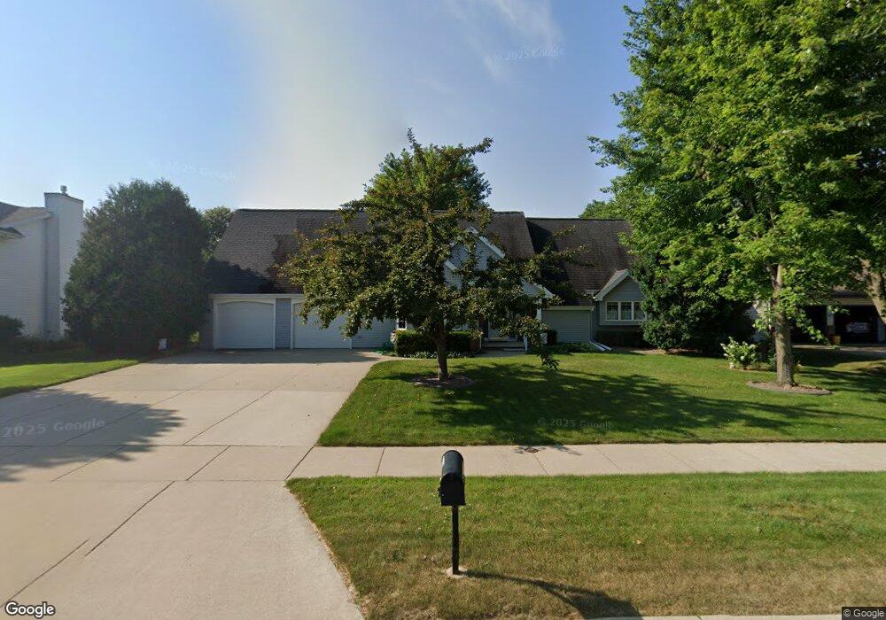 2019 W Capitol Dr, Appleton, WI 54914 - photo 1