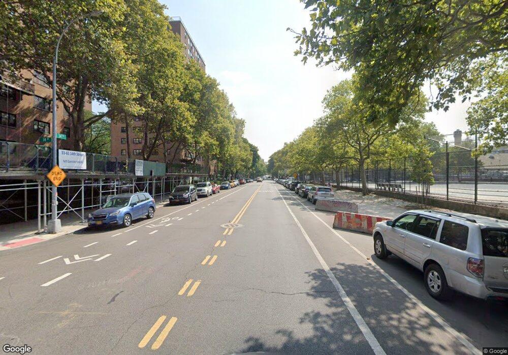 14th Th St unit 5A, Queens, NY 11106 - photo 1