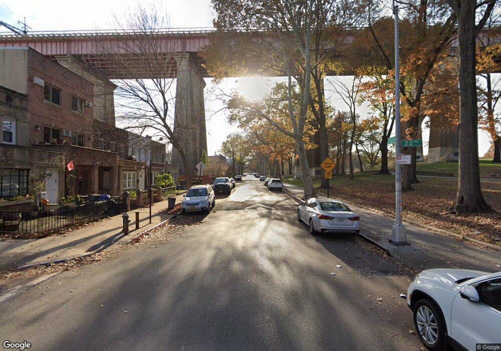 30th 36-19 St unit 2, Long Island City, NY 11106 - photo 1