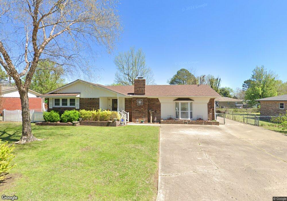 903 S Mission Ave, Tahlequah, OK 74464 - photo 1