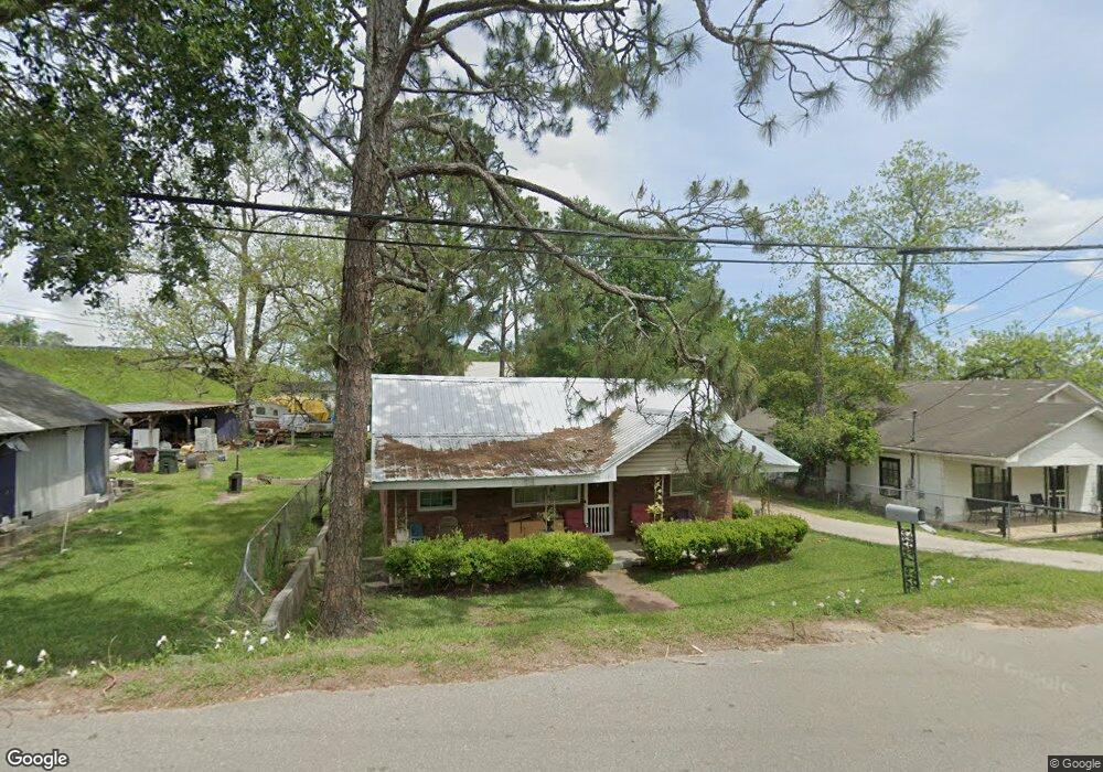 109 9th Ave NE, Moultrie, GA 31768 - photo 1