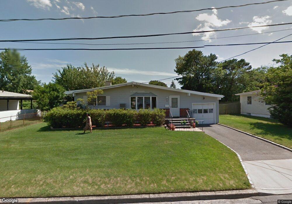 6 Dawn Crescent, Central Islip, NY 11722 - photo 1