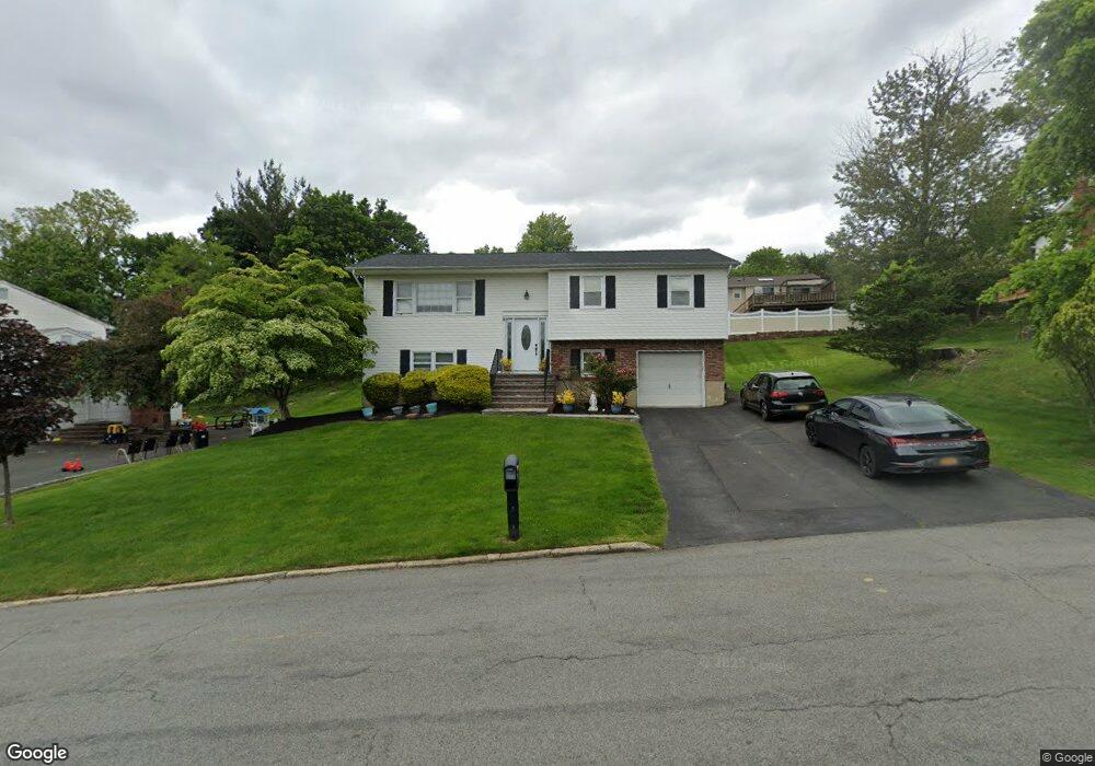 23 Riverglen Dr, Thiells, NY 10984 - photo 1