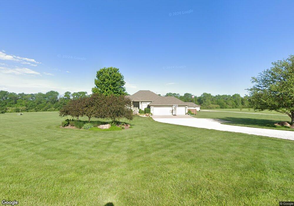 5203 SW Knudsen Rd, Topeka, KS 66610 - photo 1