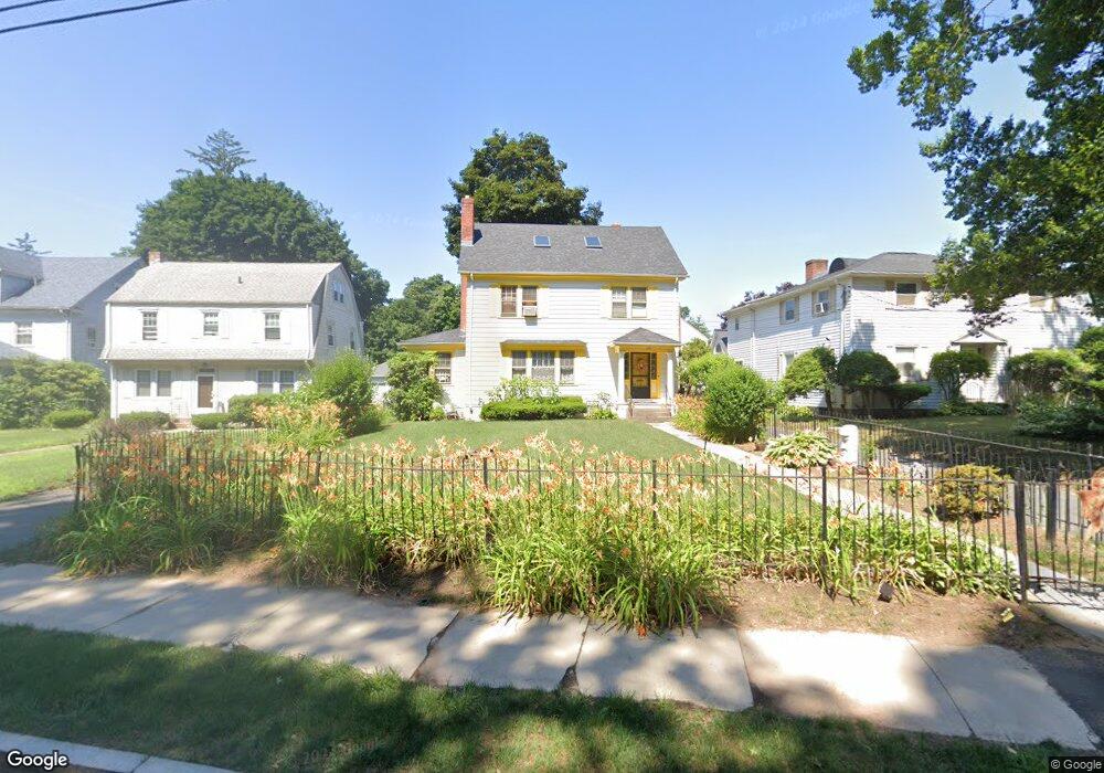 261 Ridgefield St, Hartford, CT 06112 - photo 1