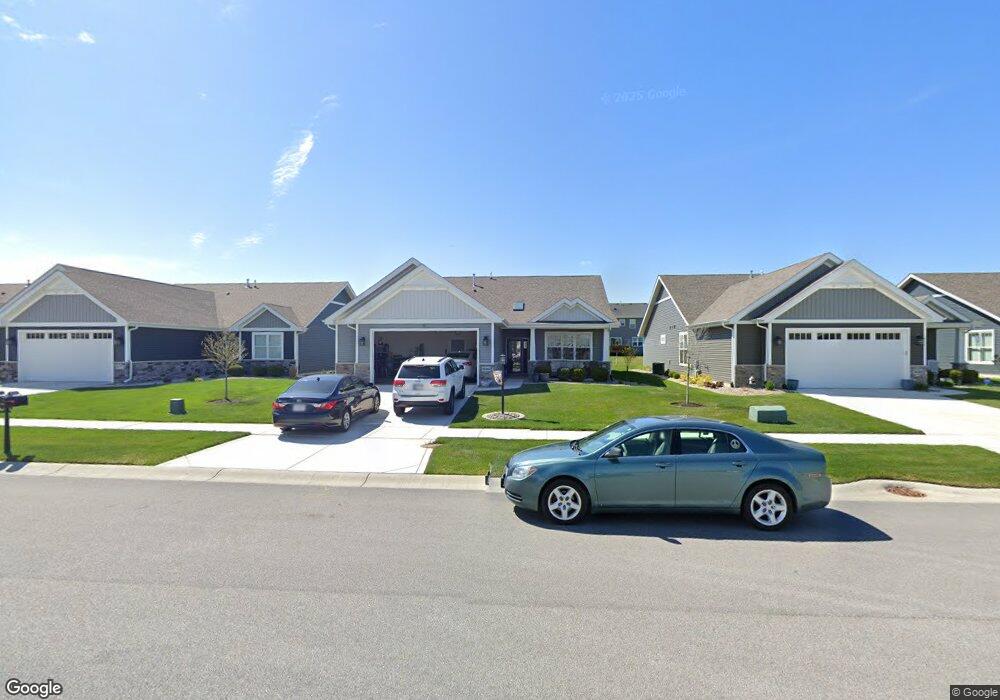 10366 Garnet Way, Saint John, IN 46373 - photo 1