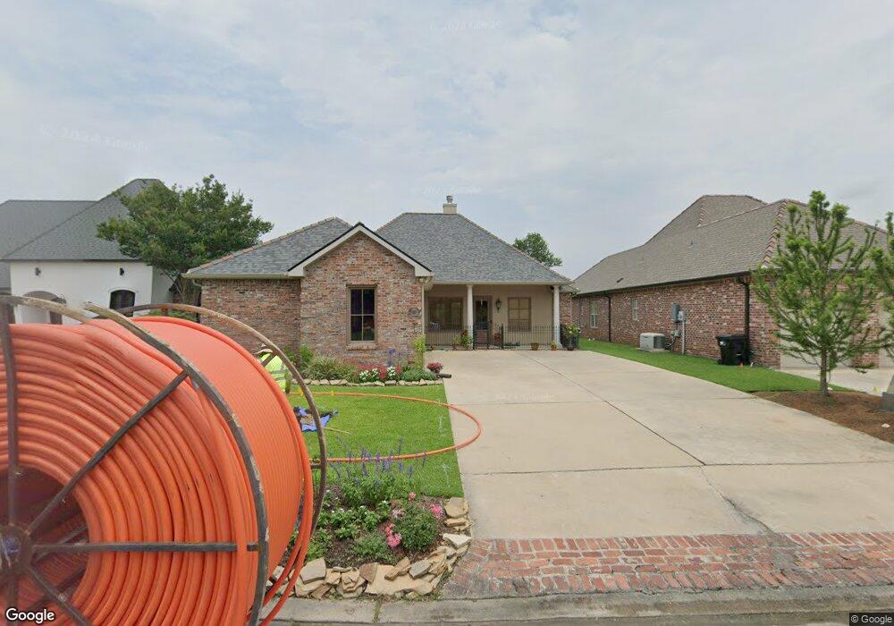 932 Chartres Dr, Lake Charles, LA 70605 - photo 1