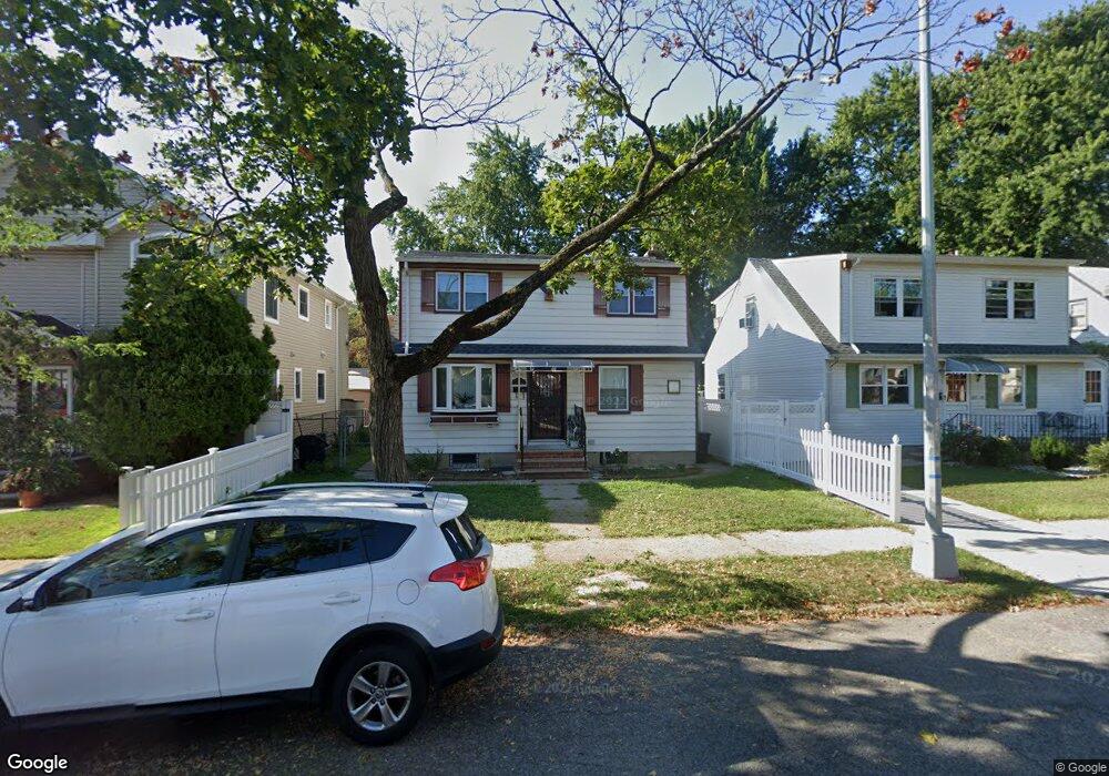 16712 Metcalf Ave, Fresh Meadows, NY 11365 - photo 1