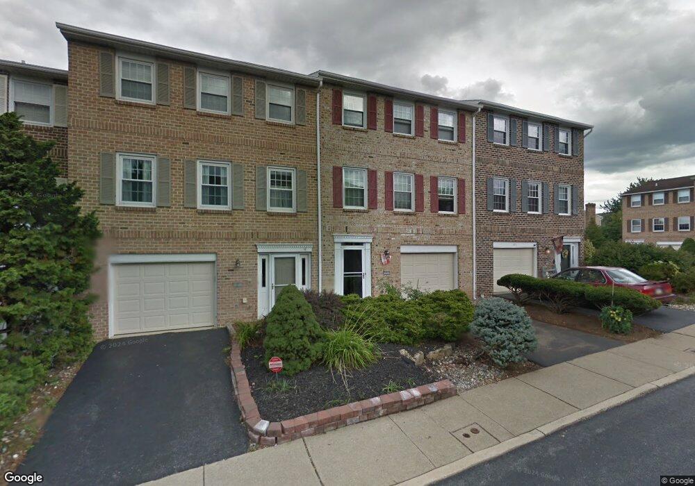 989 Barnside Ct, Allentown, PA 18103 - photo 1