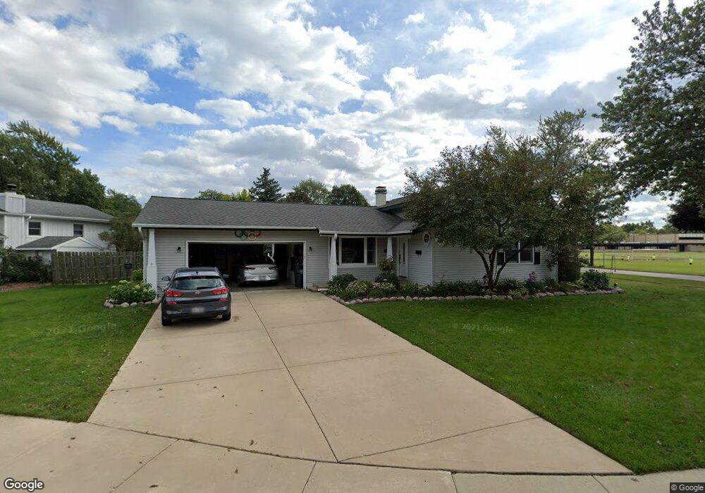 2407 Kingfisher Ln, Rolling Meadows, IL 60008 - photo 1