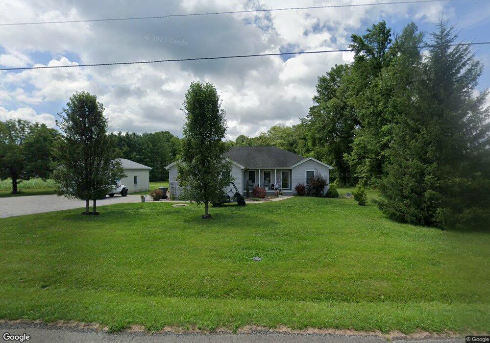 902 E Oard Spring Rd, Austin, IN 47102 - photo 1