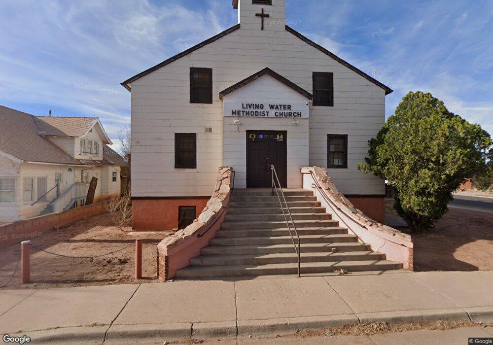 221 W Aspinwall St, Winslow, AZ 86047 - photo 1