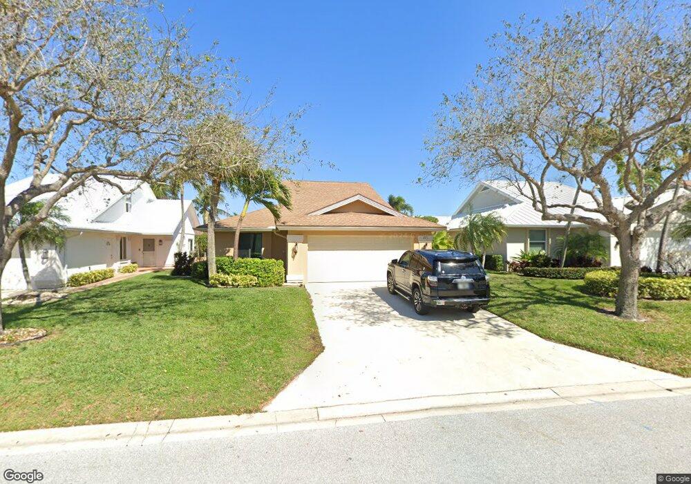 221 Ridge Rd, Jupiter, FL 33477 - photo 1