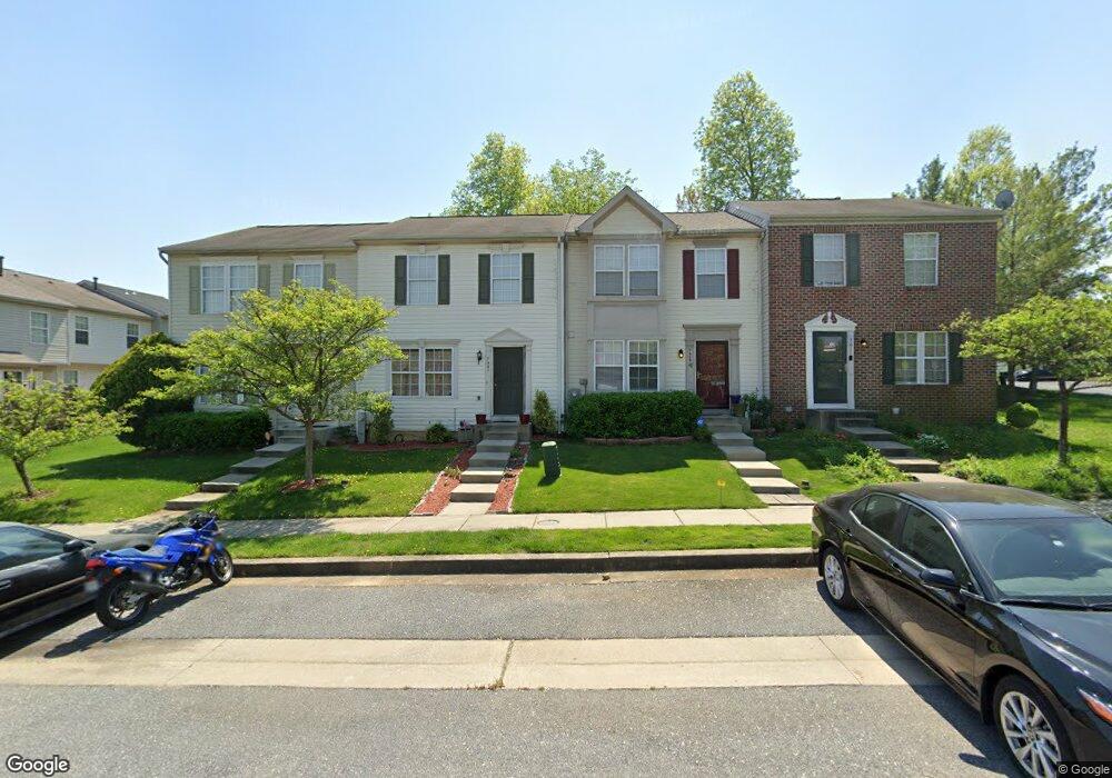 7607 Oakbridge Dr, Windsor Mill, MD 21244 - photo 1